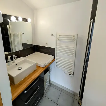 Hébergement de vacances Maison Familiale Avec Jacuzzi Et Clim